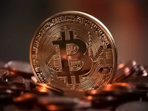 Cotaţia bitcoin a scăzut marţi cu peste 4%, ajungând sub nivelul de 60.000 de dolari/FOTO: Unsplash