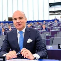 SURSE Mihai Tudose, Rareș Bogdan, Gabriela Firea, Motreanu, pe lista PSD-PNL pentru europarlamentare - Foto: FB
