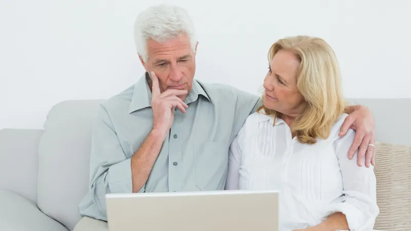 Care pensionari pierd pensie pe aprilie și bonusul de 400 lei? Ce sunt obligați să facă în 7 zile? - Foto: Freepik