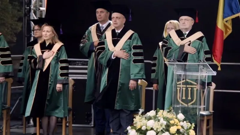 Cum decurge ceremonia de depunere a jurământului lui Hipocrate de către 1.500 de noi medici/FOTO: ziaruldeiasi.ro