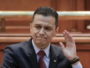 Sorin Grindeanu, pe când era vicepreşedinte PSD, în timpul unui discurs, la un scrutin de vot, în Parlament - Foto: Profimedia Images