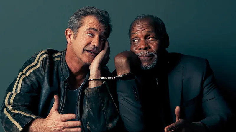 Mel Gibson și Danny Glover, din nou împreună. FOTO: Facebook