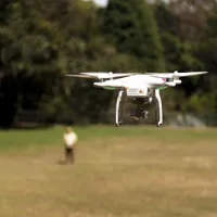 Un candidat din România vrea să urmărească oamenii cu drone ca să prevină mita electorală: „Ordine!” - Foto: Profimedia Images/ Imagine cu caracter ilustrativ