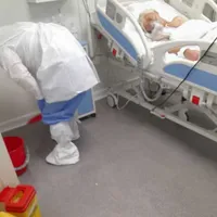 În urma unei ploi torențiale, Secţia ATI COVID a Spitalului Judeţean Sibiu a fost inundată. / Foto: news.ro