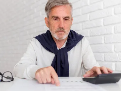Pensionar - Foto: Magnific (Imagine cu rol ilustrativ)
