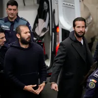 Andrew Tate își pregătește scăparea de închisoare. Și-a cumpărat cetățenia într-un stat exotic - Foto: Profimedia images