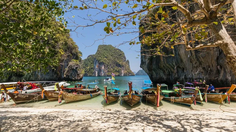 Thailanda are oportunitatea de a deveni una dintre principalele destinații de vacanță la plajă pentru ruși. / Foto: pexels.com