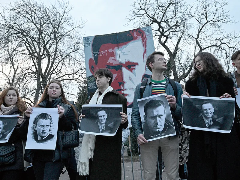 SOLIDARITATE O demonstrație în memoria politicianului rus a avut loc la 16 februarie 2024, în Piața Boris Nemțov din Praga, unde se află Ambasada Rusiei - Foto: Profimedia Images