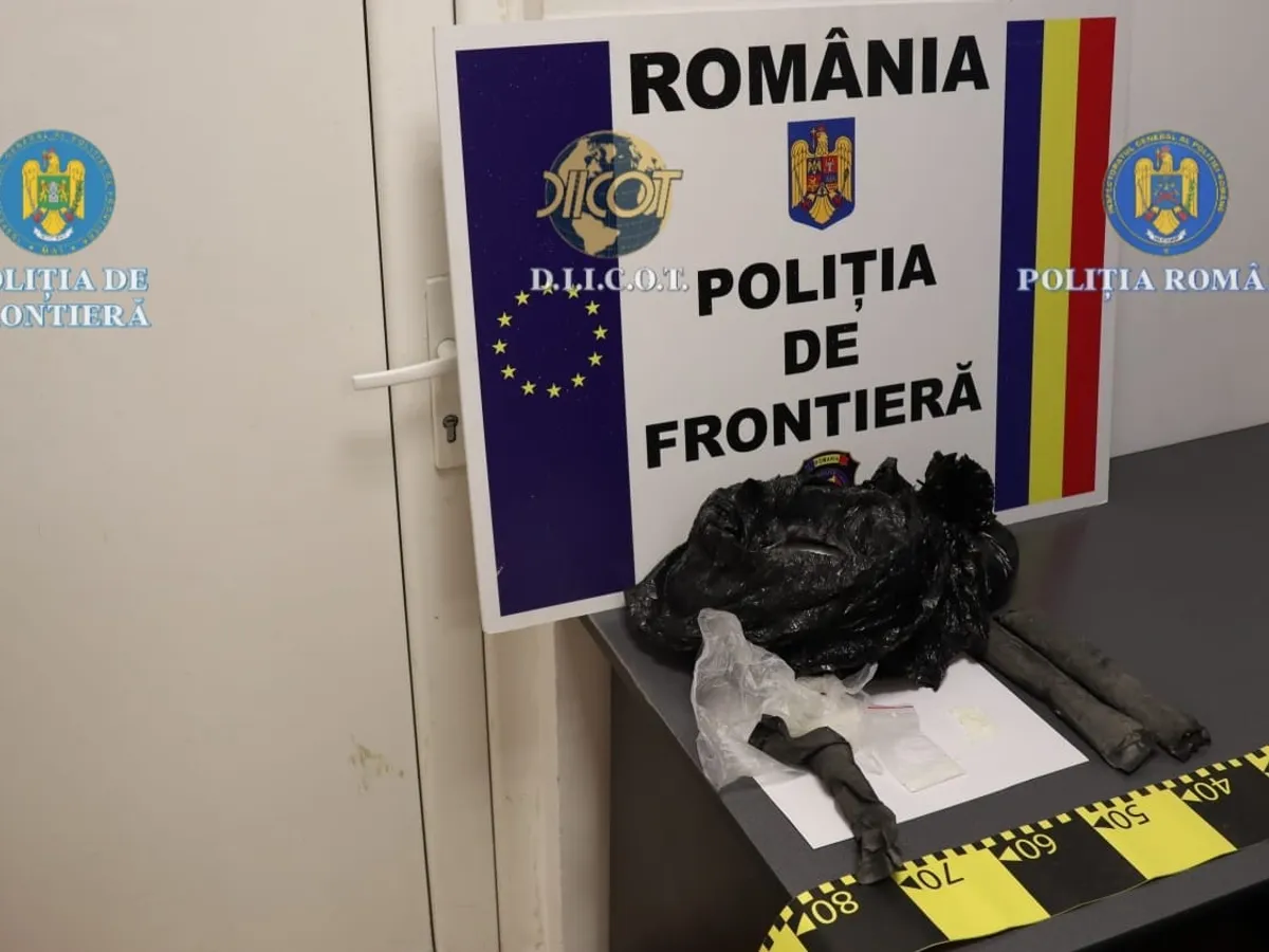 Bulgar prins cu droguri de mare risc ascunse în portbagaj. Cum l-au descoperit polițiștii de frontieră?