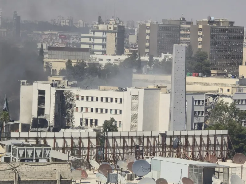 Israelul a bombardat palatul prezidențial din Damasc și a distrus Ministerul Apărării - Foto: Profimedia Images