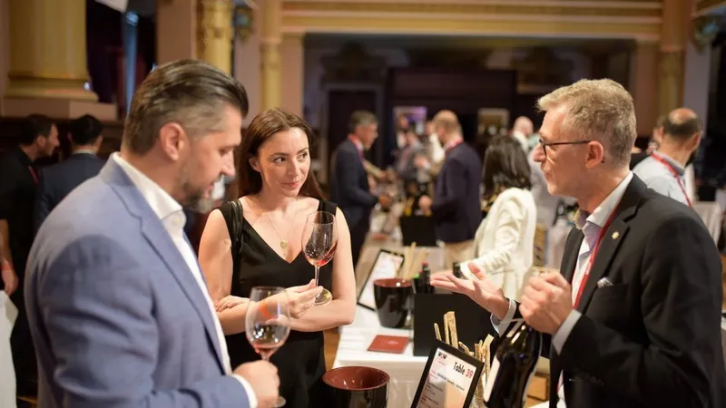 „World Of Wines”, Palatul Bragadiru, degustare pentru public