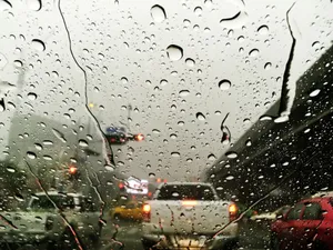 METEO Cod galben de vreme severă. Trei judeţe din ţară sunt ameninţate de fenomene violente - Foto: Freepik/rawpixel.com