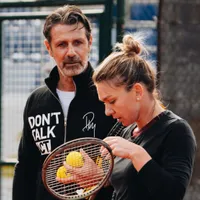 Antrenorul și Halep - Foto: Twitter