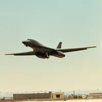 Cu ochii pe China și Coreea de Nord. Bombardiere SUA de 317.000.000$ bucata, desfășurate în Japonia - Foto: Profimedia Images (imagine cu caracter ilustrativ)