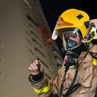 Incendiu la un bloc din țara care găzguiește peste 1.1 milioane de români. 3 oameni au pierit - Foto: Profimedia images