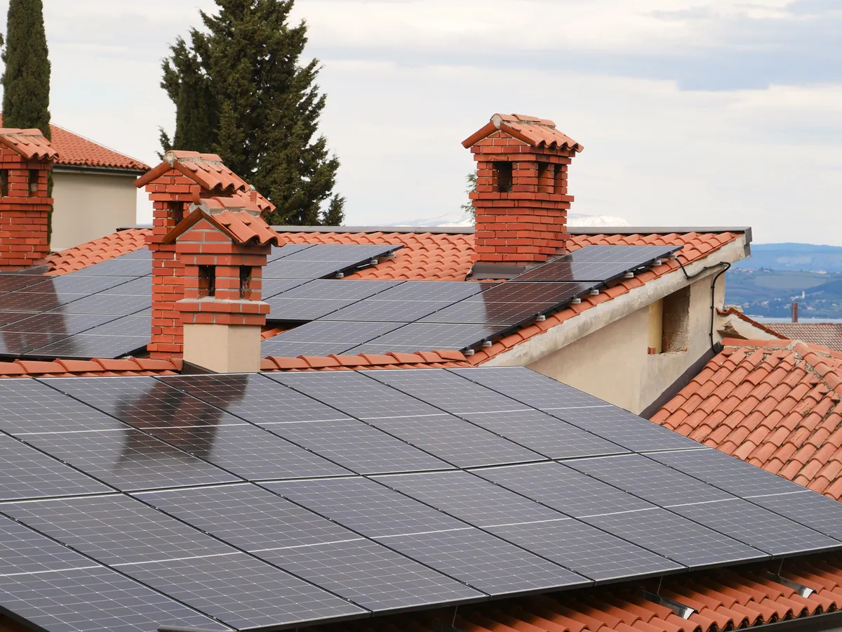 sistem panouri solare
