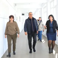 Primarul Constanței (centru) - Foto: Facebook / Vergil Chițac