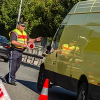 EXCLUSIV Prețul plătit ca să intrăm în Schengen. 8.000 de migranți ilegali rămân în România - Foto: Profimedia Images (Imagine cu caracter ilustrativ)