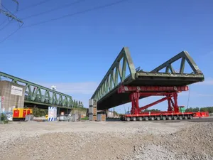 Germania mută un uriaş pod modular de zăbrele sudate lângă Recklinghausen, pe Autostrada A43 - Foto: Profimedia Images (Imagine cu caracter ilustrativ)