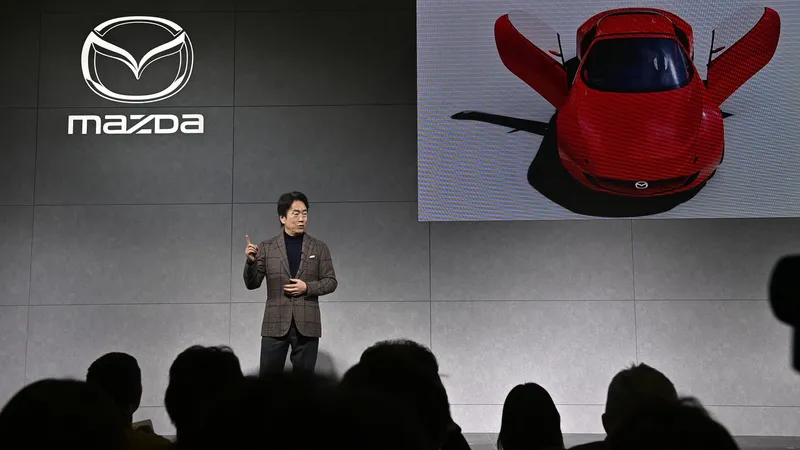 Șeful Mazda: Americanii vor mașini ieftine și fiabile pe benzină și diesel, nu soluții electrificate - Foto: Profimedia Images - Imagine cu rol ilustrativ