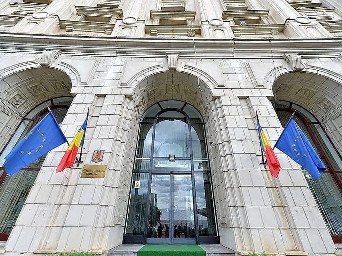 Românii pot cumpăra, de miercuri, titluri de stat Tezaur, cu dobânzi de până la 4,15% pe an/FOTO: Facebook/MinisterulFinantelor