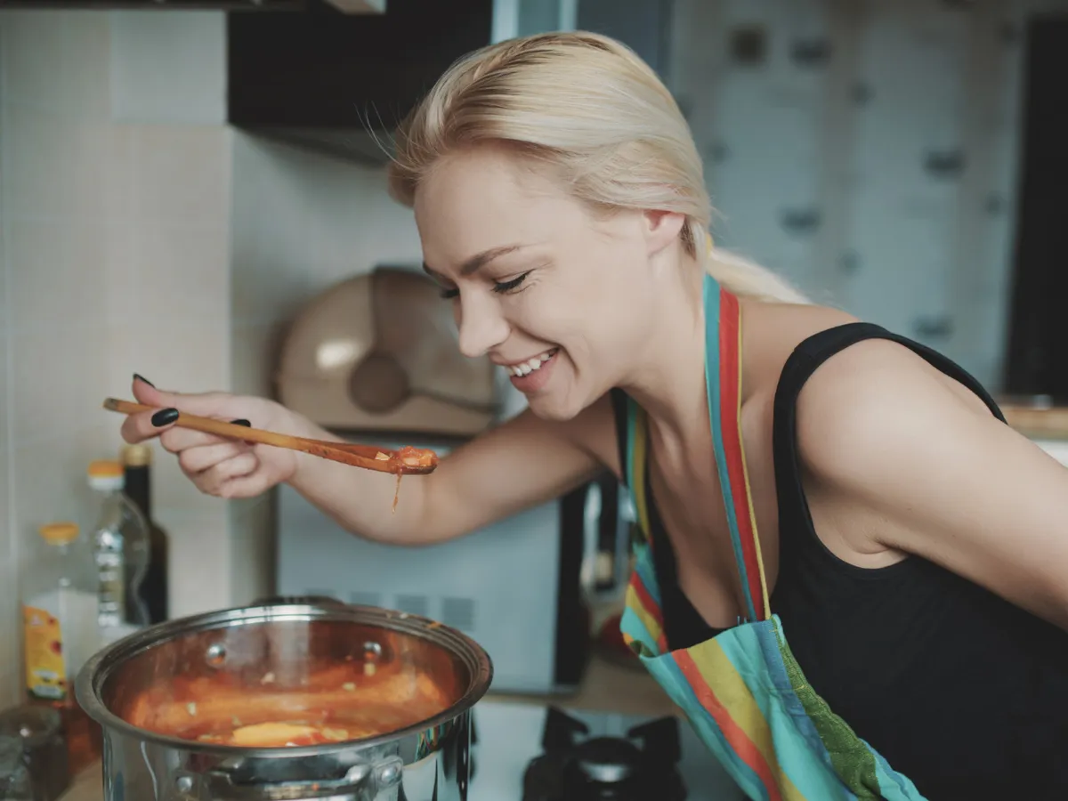 Cum să faci o ciorbă de perișoare ca la mama acasă. Vezi ce să faci cu perișoarele înainte să le pui în ciorbă