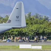 Cetățeni români evacuați din Noua Caledonie de autoritățile franceze şi australiene. Motivul? - Foto: MAI