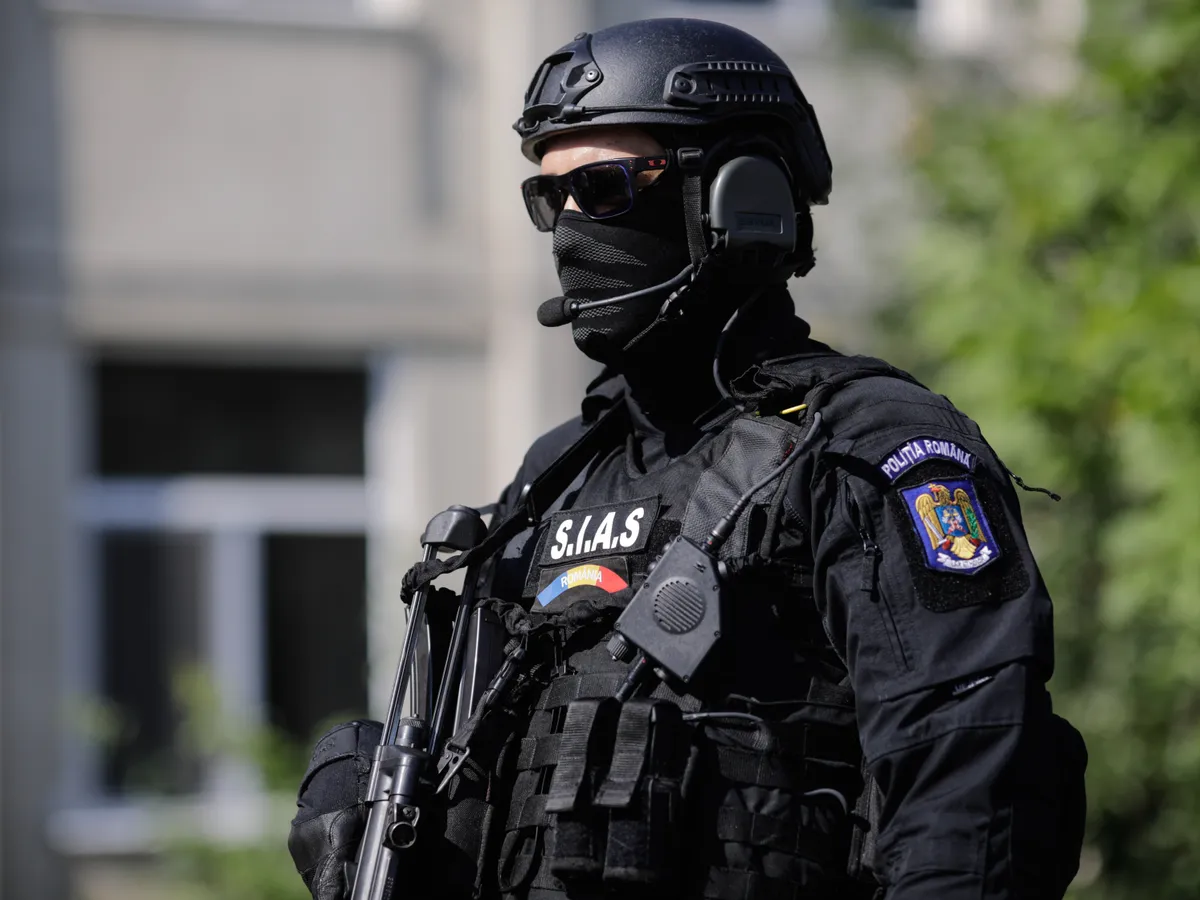 Cum poți să ajungi lunetist în forțele speciale ale Poliției Române. Nu este de ajuns să fii foarte bun la tir