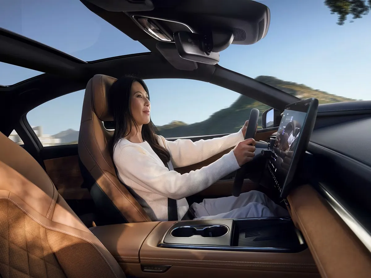 Cât costă și cu ce se laudă prima mașină electrică japoneză concurentă pentru „Passat-ul electric” - Foto: Mazda