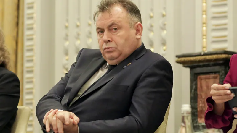 Acuzat că ia șpagă, Nelu Tătaru a economisit 1.500.000 lei. O farmacie i-a adus 700.000 lei profit - Foto: INQUAM PHOTOS / Mălina Norocea