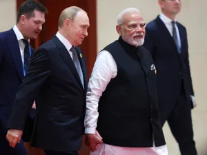 Ce i-a spus premierul Indiei lui Putin când s-a plimbat cu el de mână la un summit în China - Foto: profimedia Images (imagine cu rol ilustrativ)