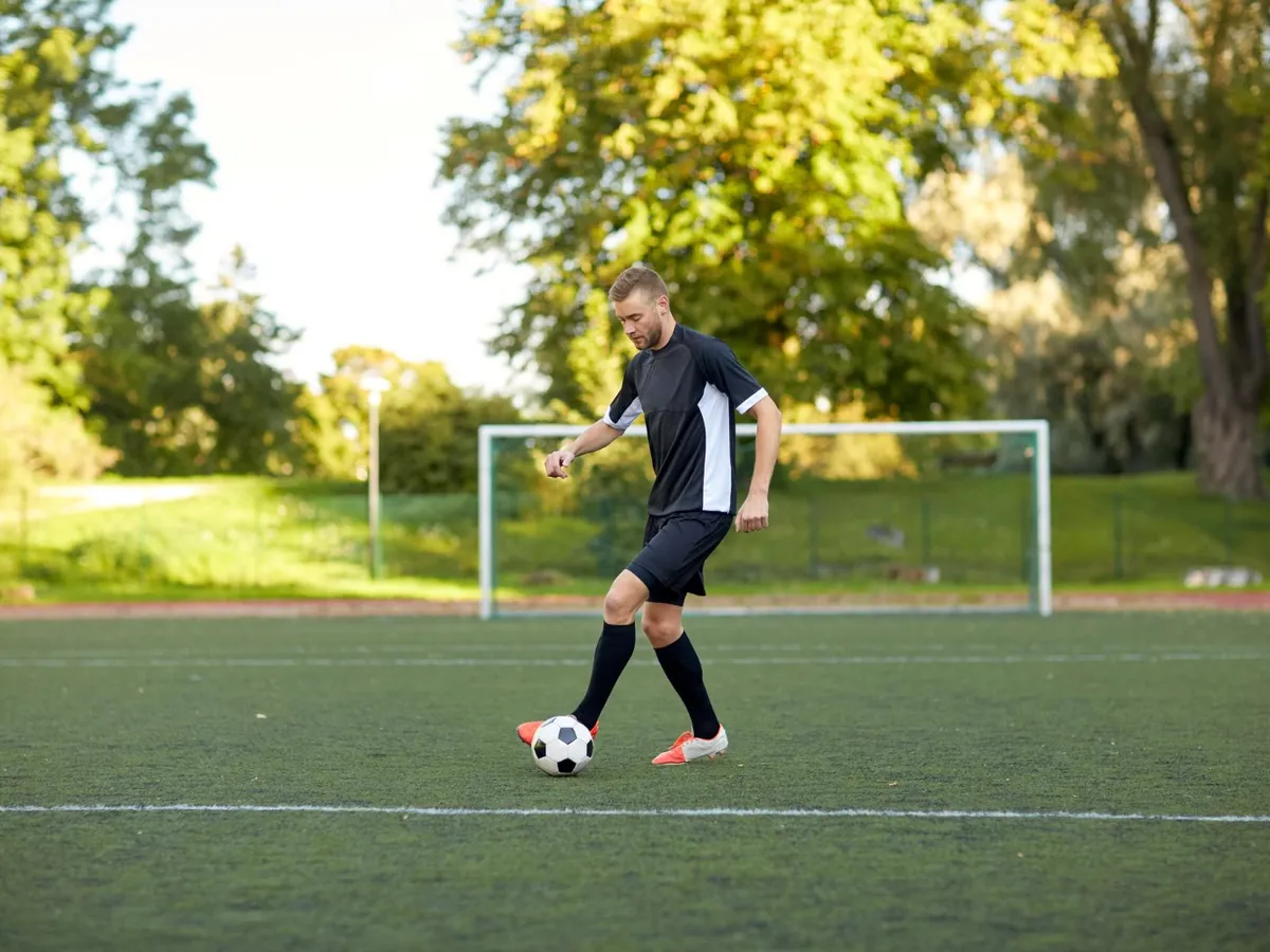 FRF: Clubul Farul Constanța sancționat de Comisia de Disciplină din cauza comportamentului suporterilor