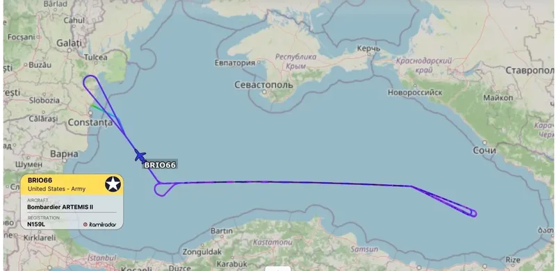 n Bombardier Challenger 650, deasupra Mării Negre  - Foto: ItaMilRadar