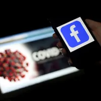 Facebook etichetează toate postările despre vaccinurile anti-COVID-19. / Foto: go4it.ro