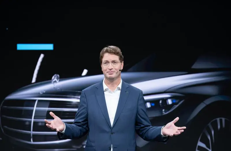 Impactul electrificării mașinilor asupra locurilor de muncă: șeful Daimler propune UE o dezbatere. / Foto: forbes.com