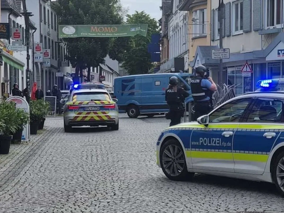 Alertă maximă în Germania: luare de ostatici într-o bancă Volksbank. Forțele speciale, mobilizate de urgență