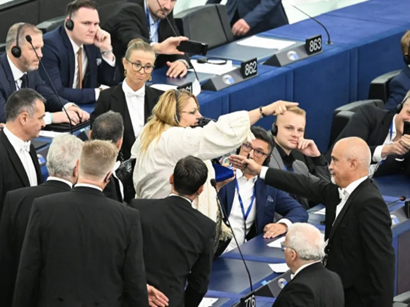 Ce sancțiuni riscă Diana Șoșoacă după scandalul uriaș din plenul Parlamentului European - Foto: Profimedia(imagine cu rol ilustrativ)