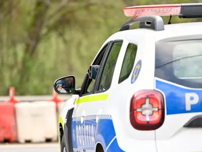 Mașină de poliție - Foto: Inquam Photos /Alex Nicodim