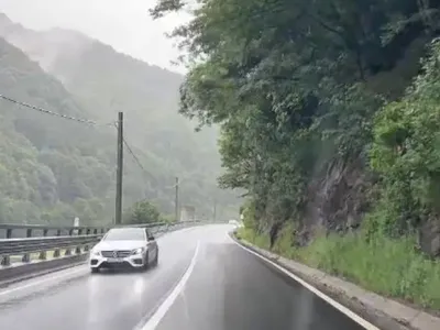 Trafic blocat pe DN 7 Valea Oltului - Foto: Facebook/Valea Oltului