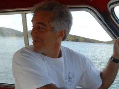 Ultimul capriciu al lui Epstein. Ce a încercat să cumpere cu doar câteva zile înainte de a fi arestat, în 2019