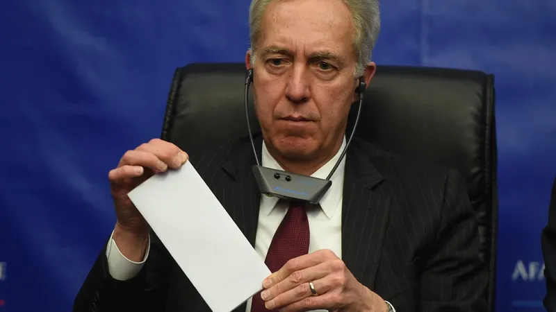 Fostul ambasador al SUA în România, Hans Klemm - Foto: Profimedia Images (Imagine cu caracter Ilustrativ)