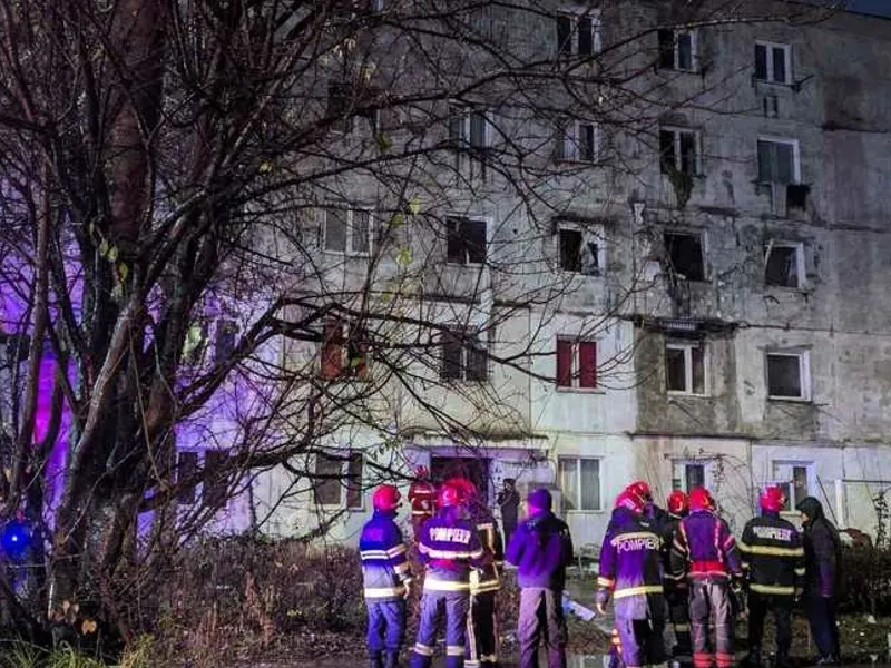 40 de persoane evacuate după o explozie puternică într-un bloc. Ce a urmat? - Foto: ISU