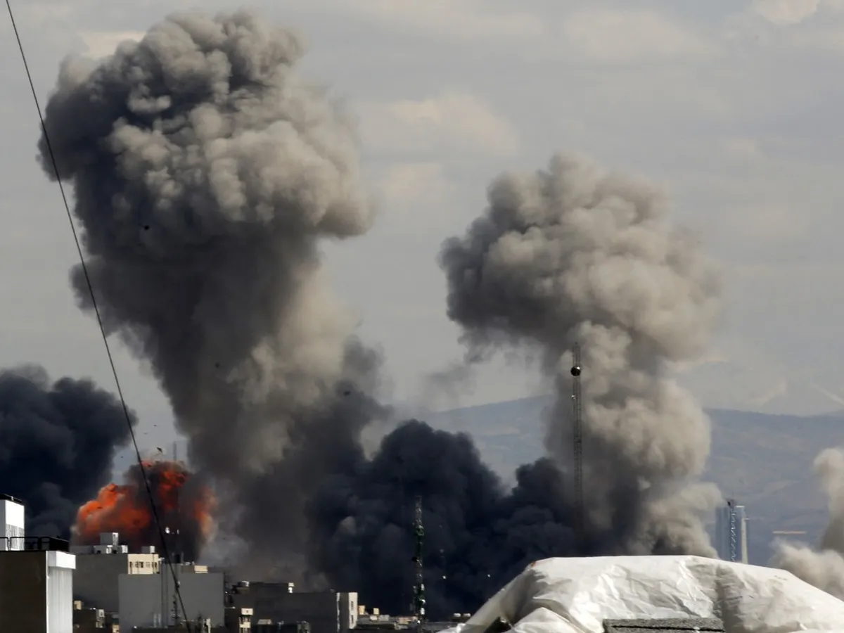 Război în Orientul Mijlociu. Israel a atacat Consiliul iranian din Qom. Se vota pentru succesorul lui Khamenei