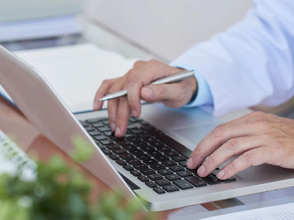 „e-Sănătatea Mea”, blocaje din prima zi. Șeful CNAS dă asigurări că platforma funcționează