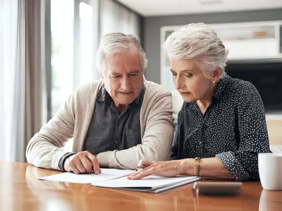 Bonus la pensie de 4.500 lei pentru jumătate de milion de pensionari. Cine și când ia banii? Foto: Freepik (fotografie cu caracter ilustrativ)
