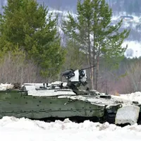Maşină de luptă a infanteriei CV-90, la Bardufoss, în Norvegia, la exerciţiul militar NATO "Cold Response" - Foto: Profimedia Images