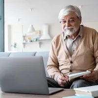 Care pensionari iau 1.500 lei în plus la pensie la recalculare? Câți ani trebuie să fi muncit? - Foto: Freepik