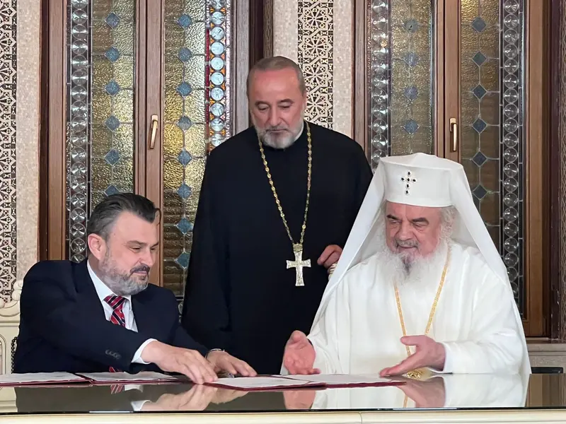 Gheorghe Cârciu a semnat un protocol cu Patriarhul Daniel - Foto: Facebook/Gheorghe Cârciu