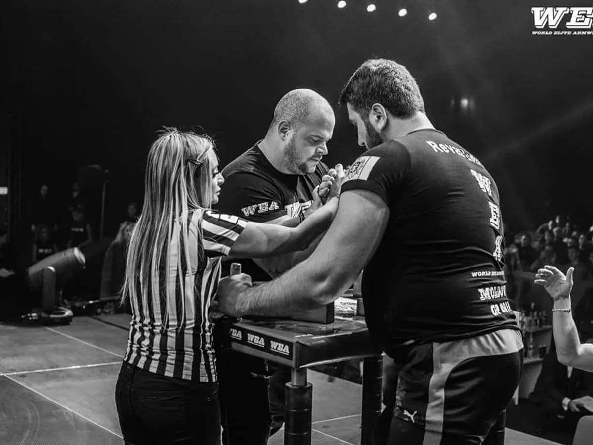 Campionul național de skandeberg Sabin Bădulescu se antrena cu 93 de ghivece cu canabis Foto: Facebook