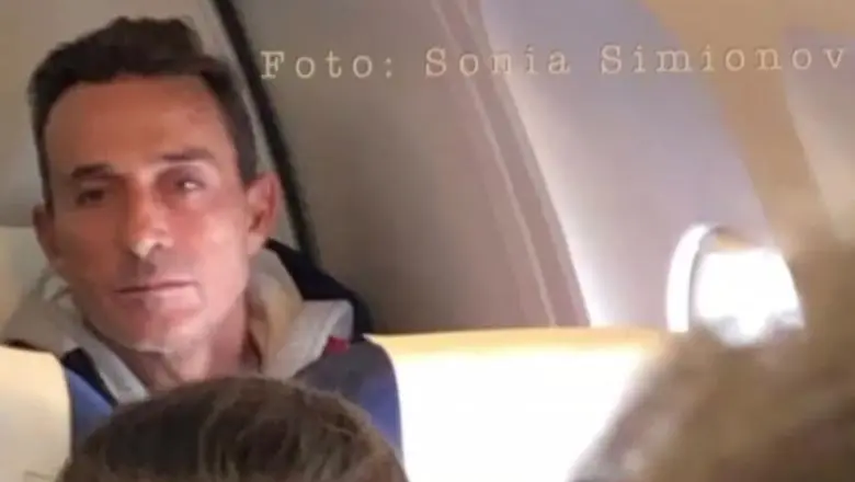 Radu Mazăre, în avionul către închisoarea din România/FOTO: Sonia Simionov